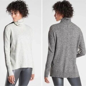 Athleta Transit Colorblock Turtleneck Boxy Sweater Merino Wool Blend Size Small